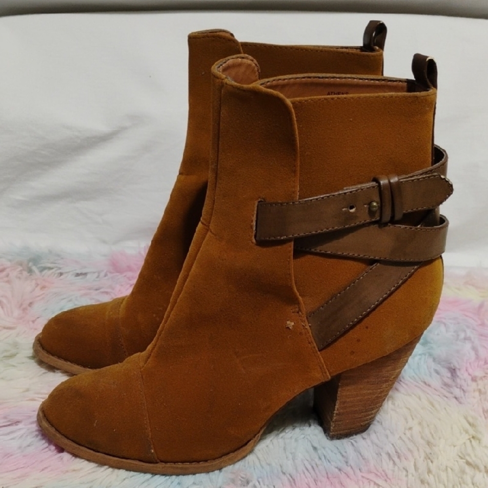 (#29) SALE! Boston Proper Athens Brown Suede Ankle Booties Sz.8.5 Worn 1X